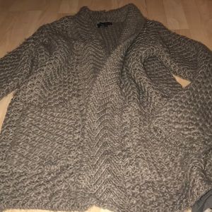 Ladies Ellen Reyes soft cardigan sweater sz L